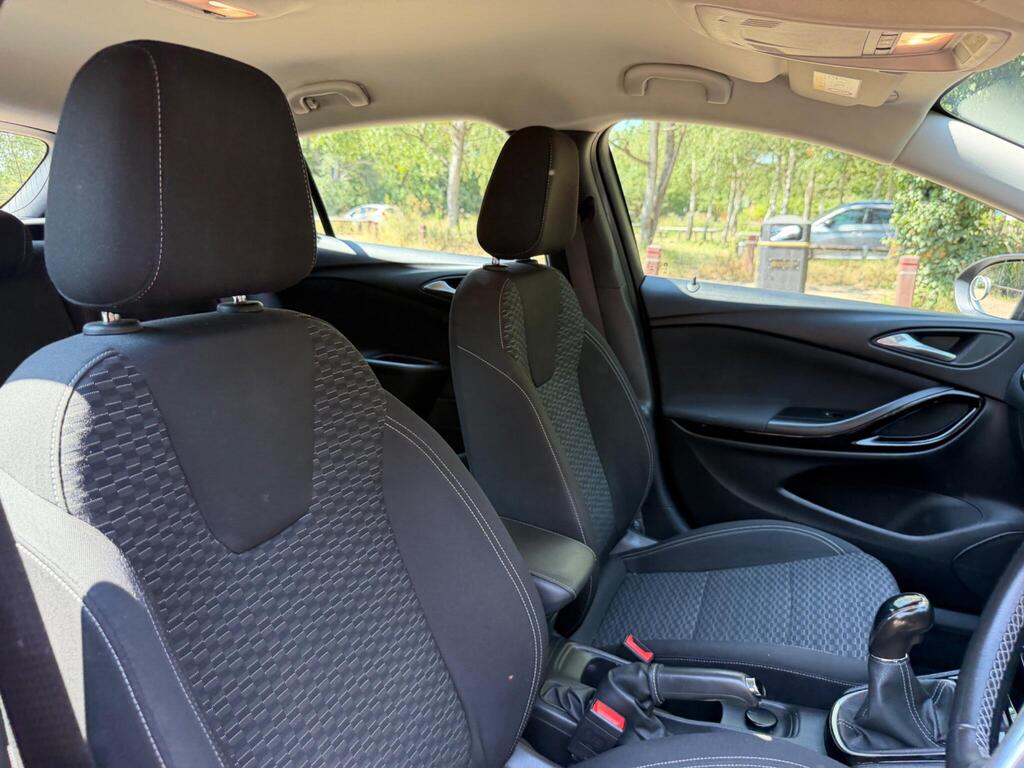 Vauxhall Astra 21