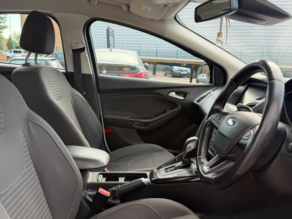 Ford Focus 22