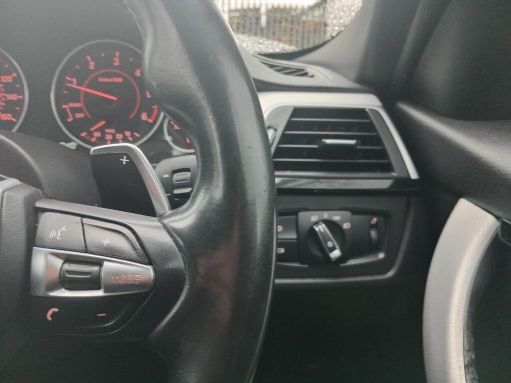 BMW 3 Series 32
