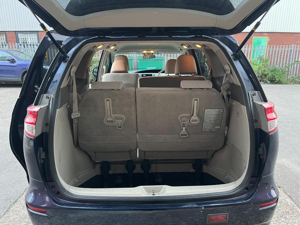 Toyota Estima 46