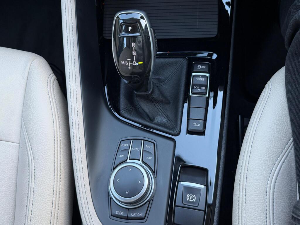 BMW X1 12