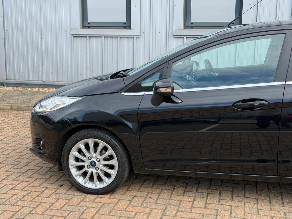 Ford Fiesta 51