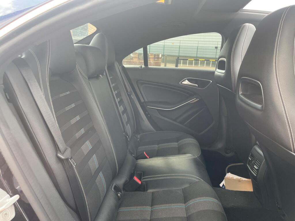 Mercedes-Benz CLA 30