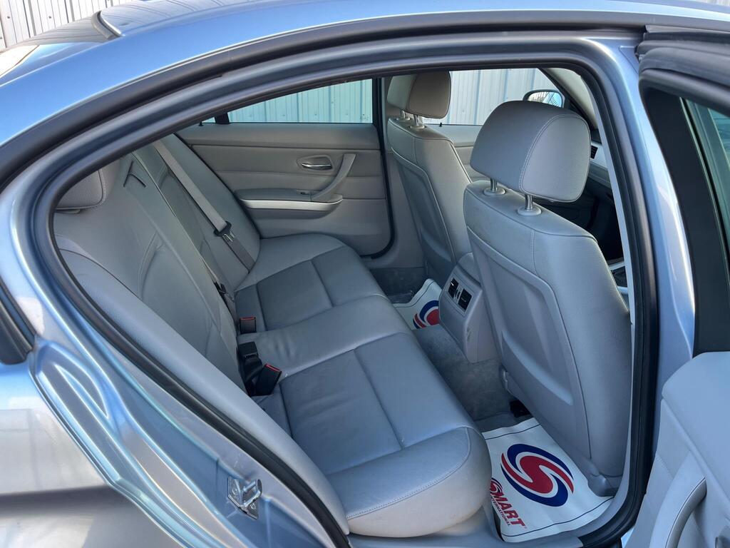 BMW 3 Series 44