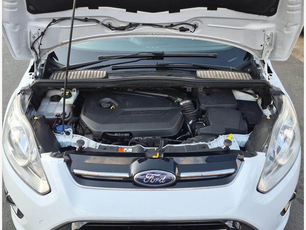 Ford C-Max 32