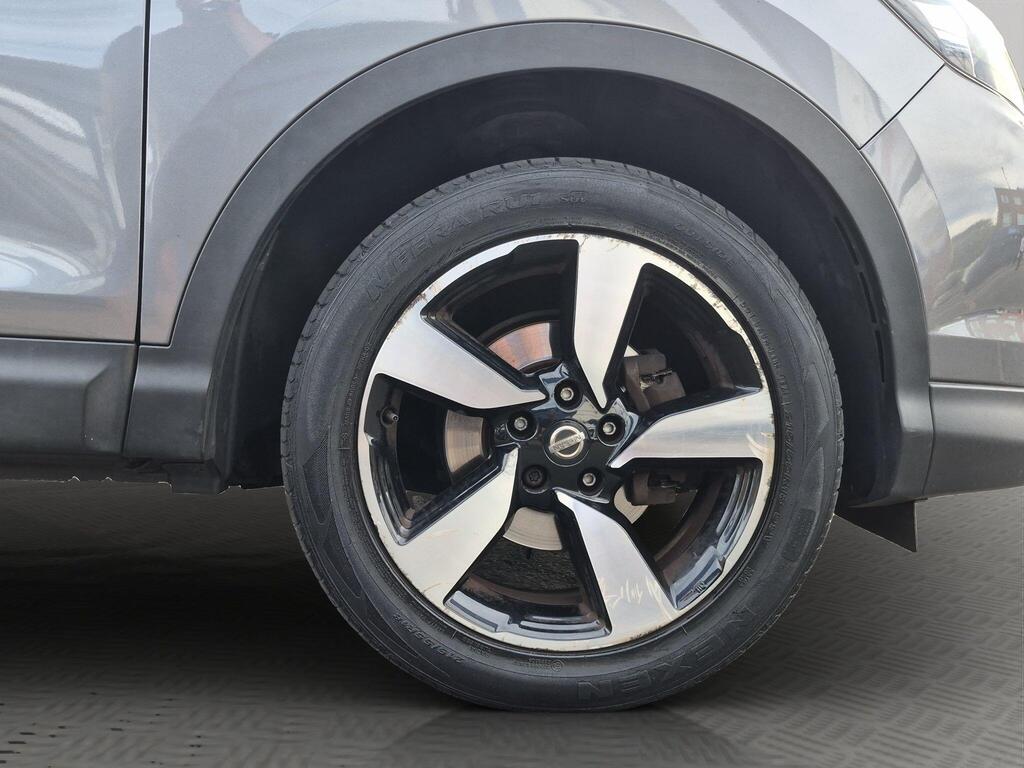 Nissan Qashqai 35