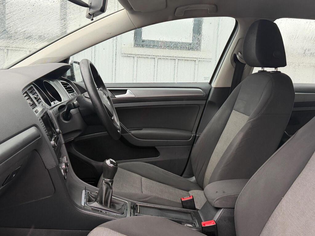 Volkswagen Golf 56