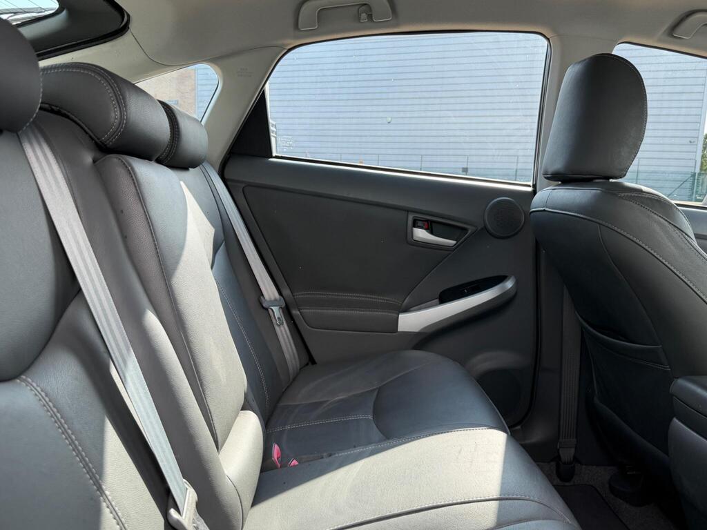 Toyota Prius 29