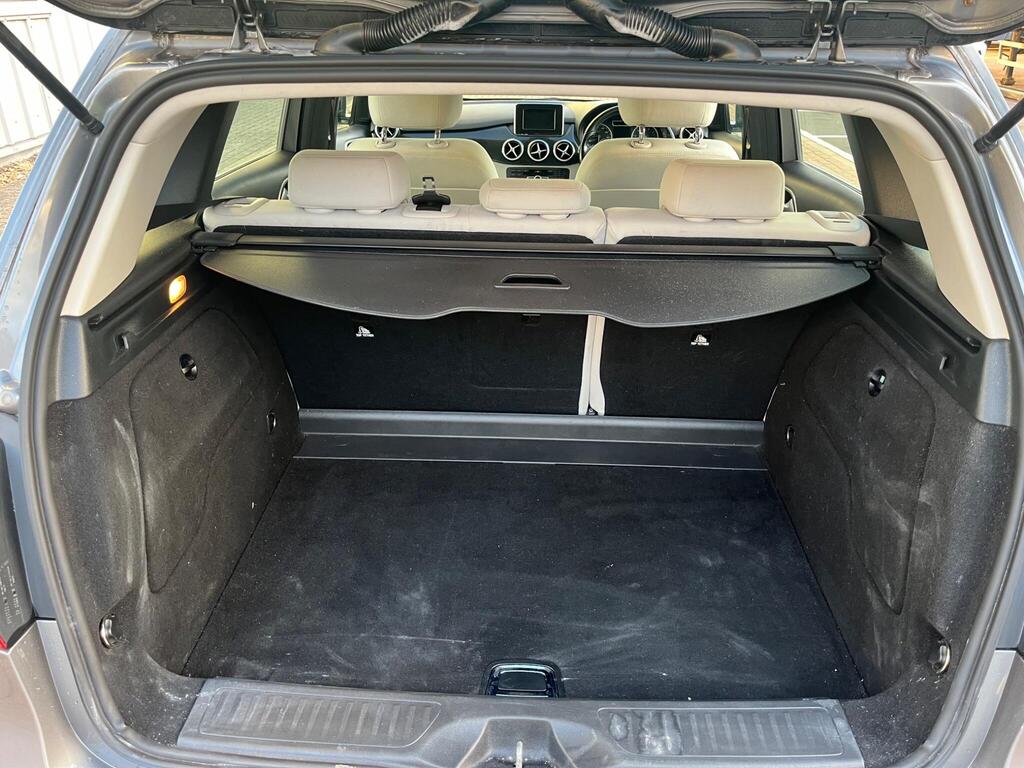 Mercedes-Benz B Class 73