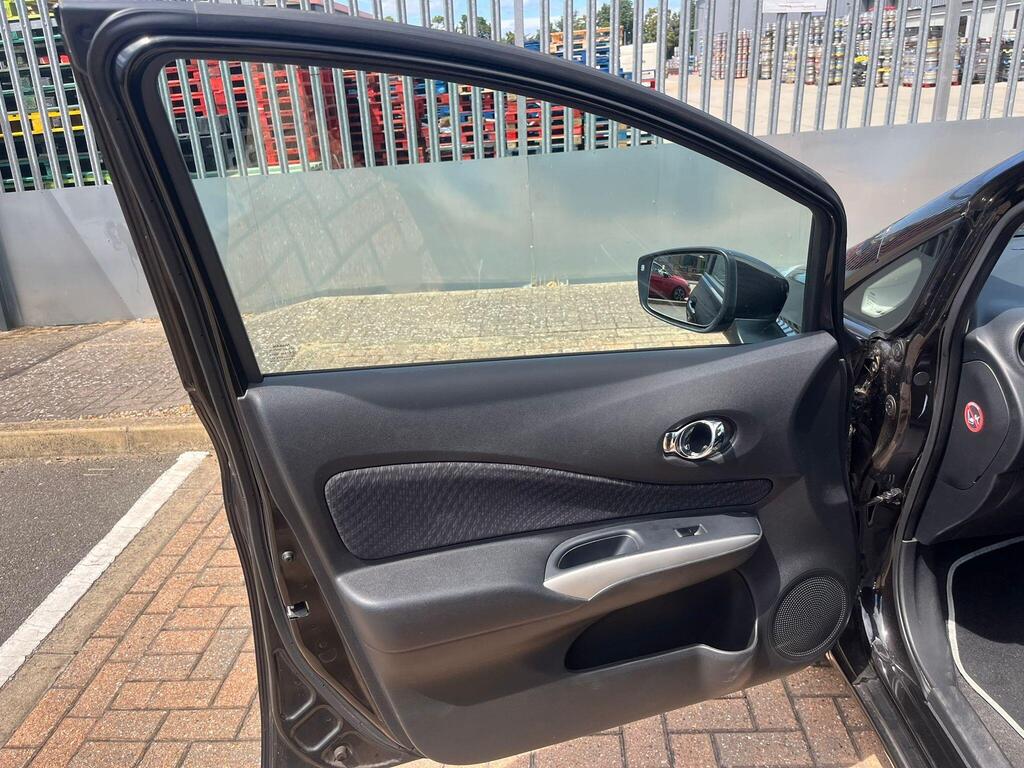 Nissan Note 44