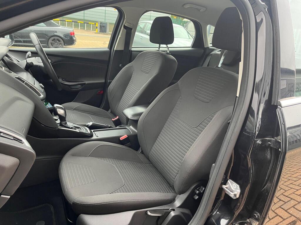Ford Focus 76