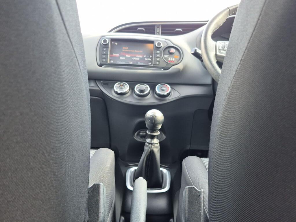 Toyota Yaris 52