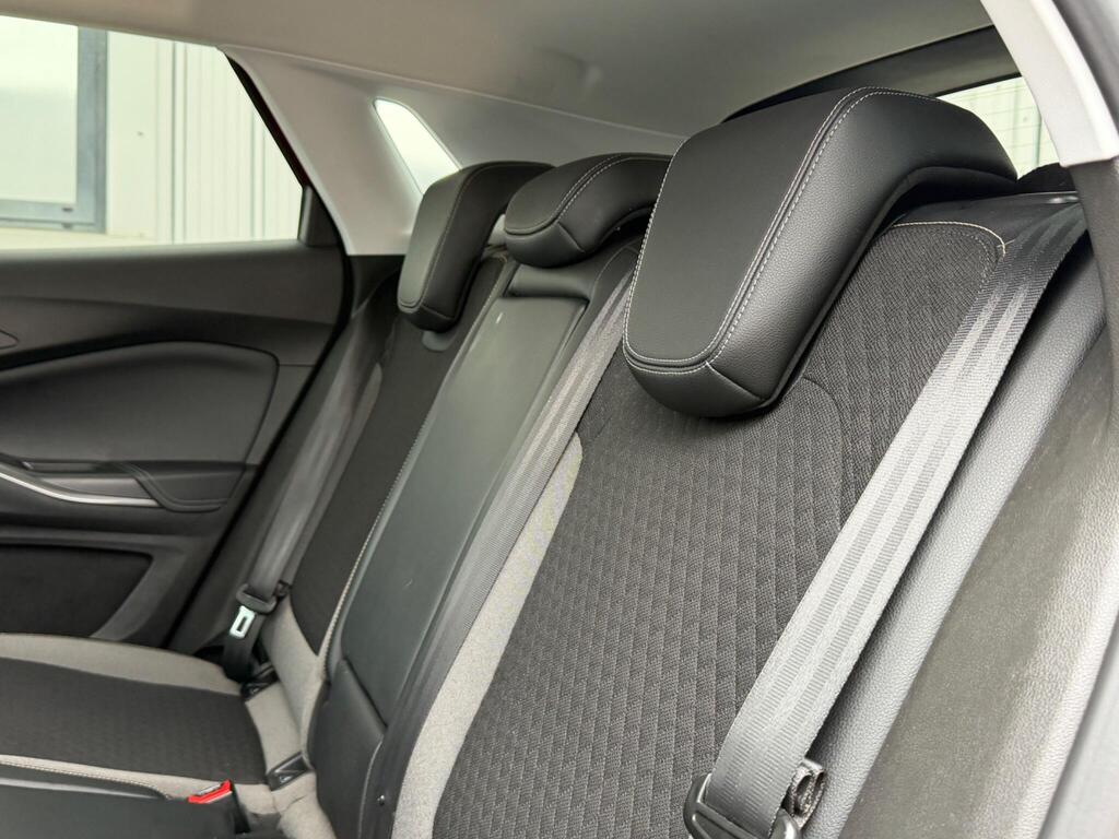 Vauxhall Grandland X 30