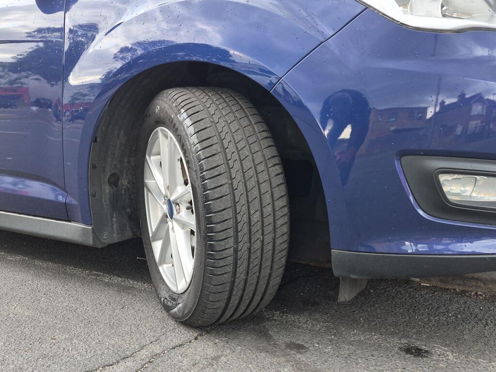 Ford C-Max 49