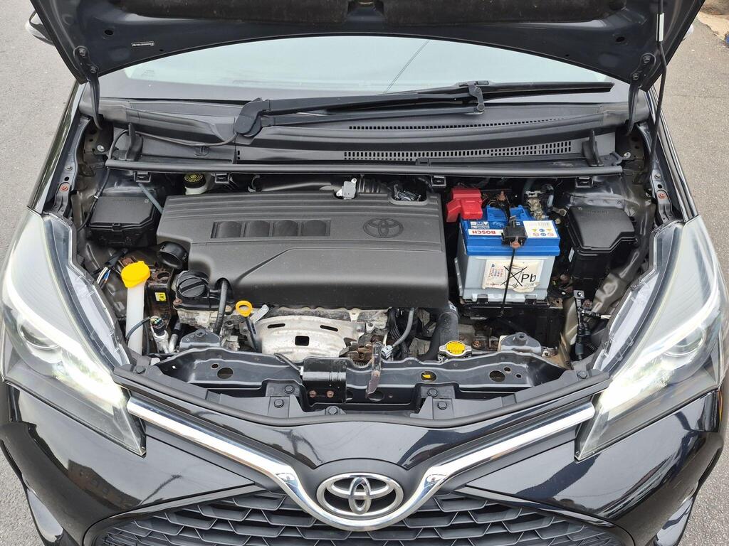 Toyota Yaris 35