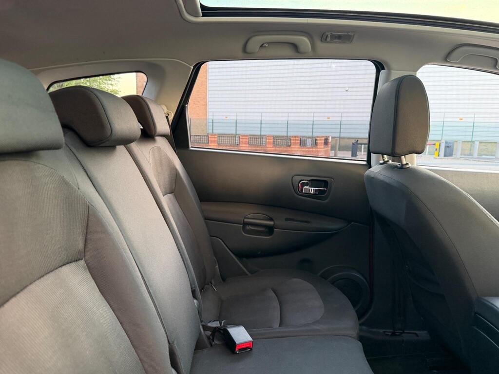 Nissan Qashqai+2 12