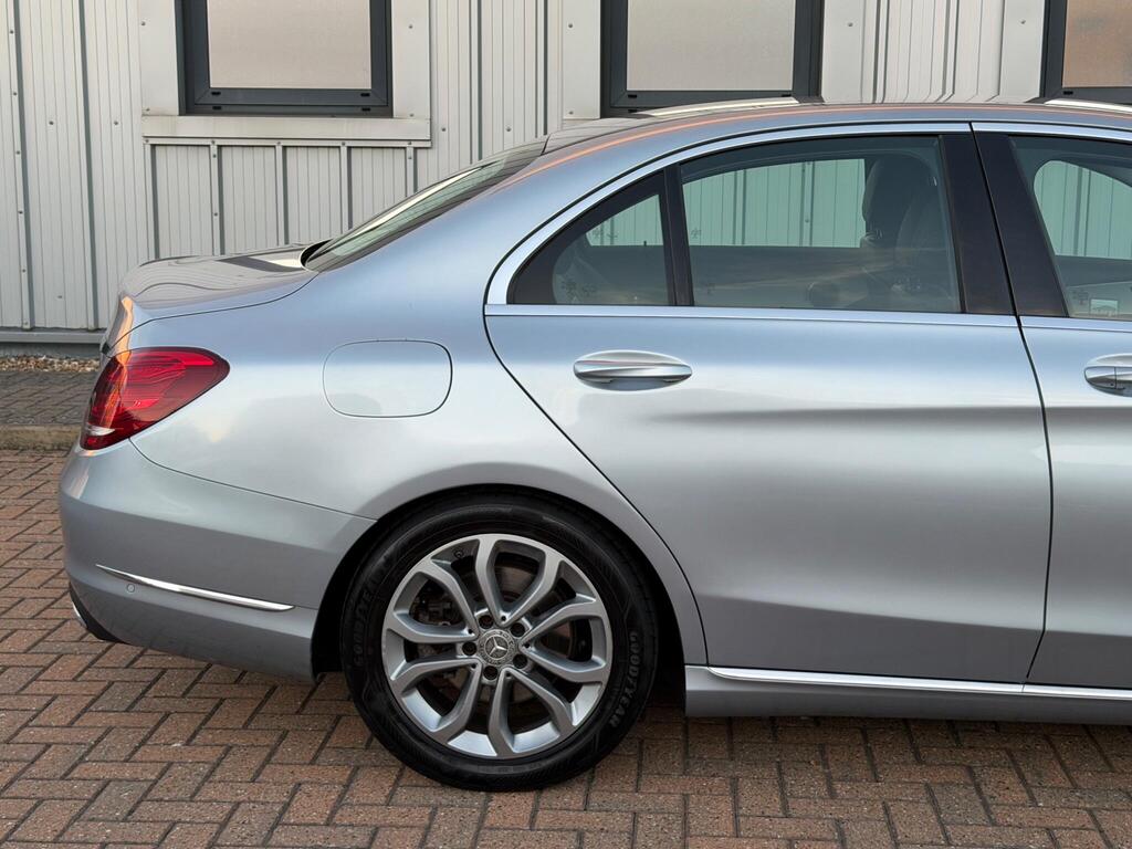 Mercedes-Benz C Class 10