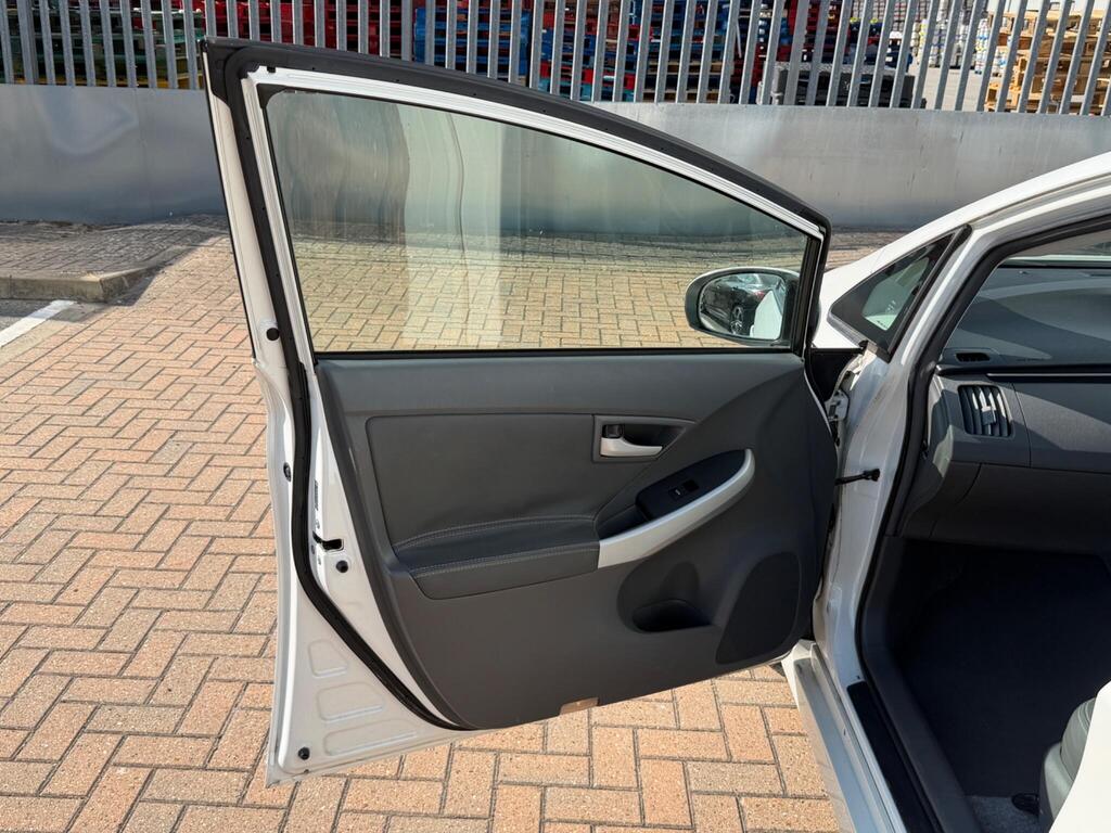 Toyota Prius 48