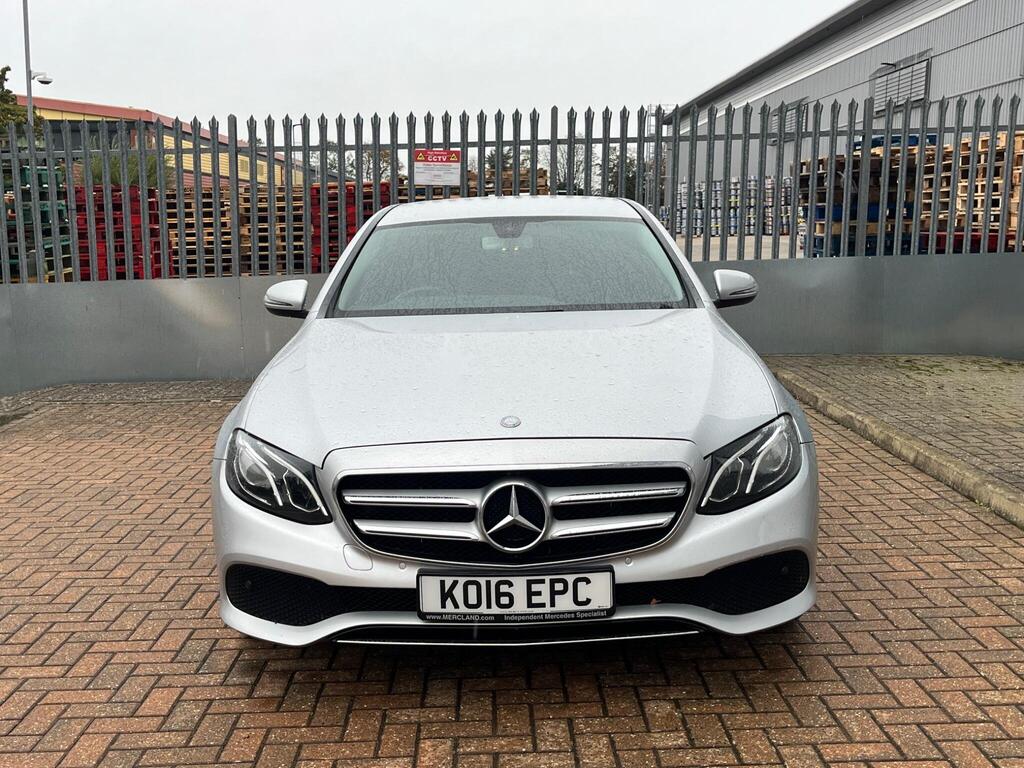 Mercedes-Benz E Class 11