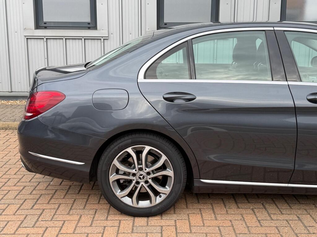 Mercedes-Benz C Class 2