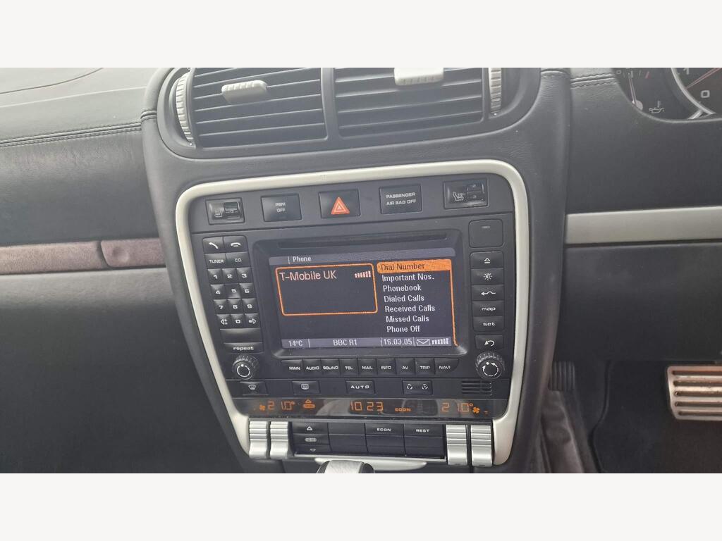 Porsche Cayenne 48
