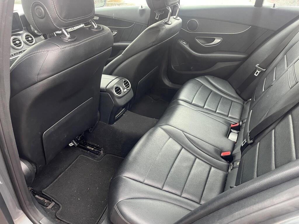 Mercedes-Benz C Class 23
