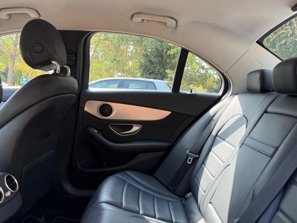 Mercedes-Benz C Class 18