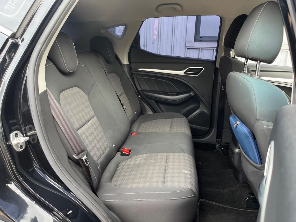 MG MG ZS 49