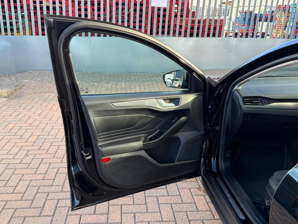 Ford Focus 42