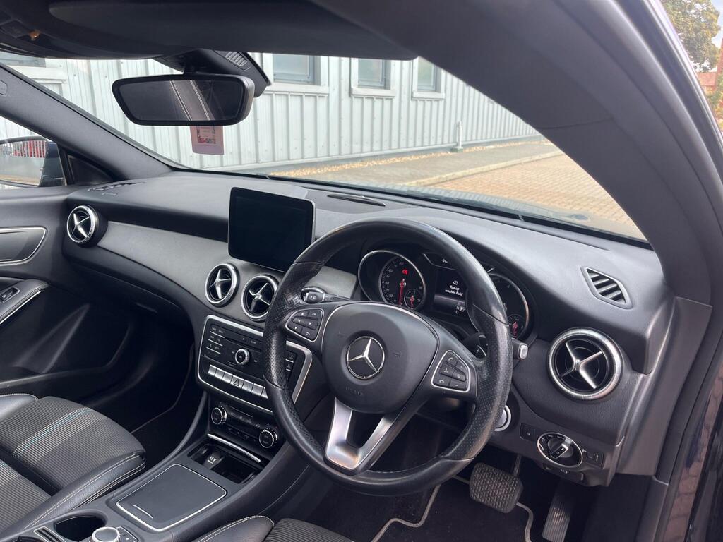 Mercedes-Benz CLA 22