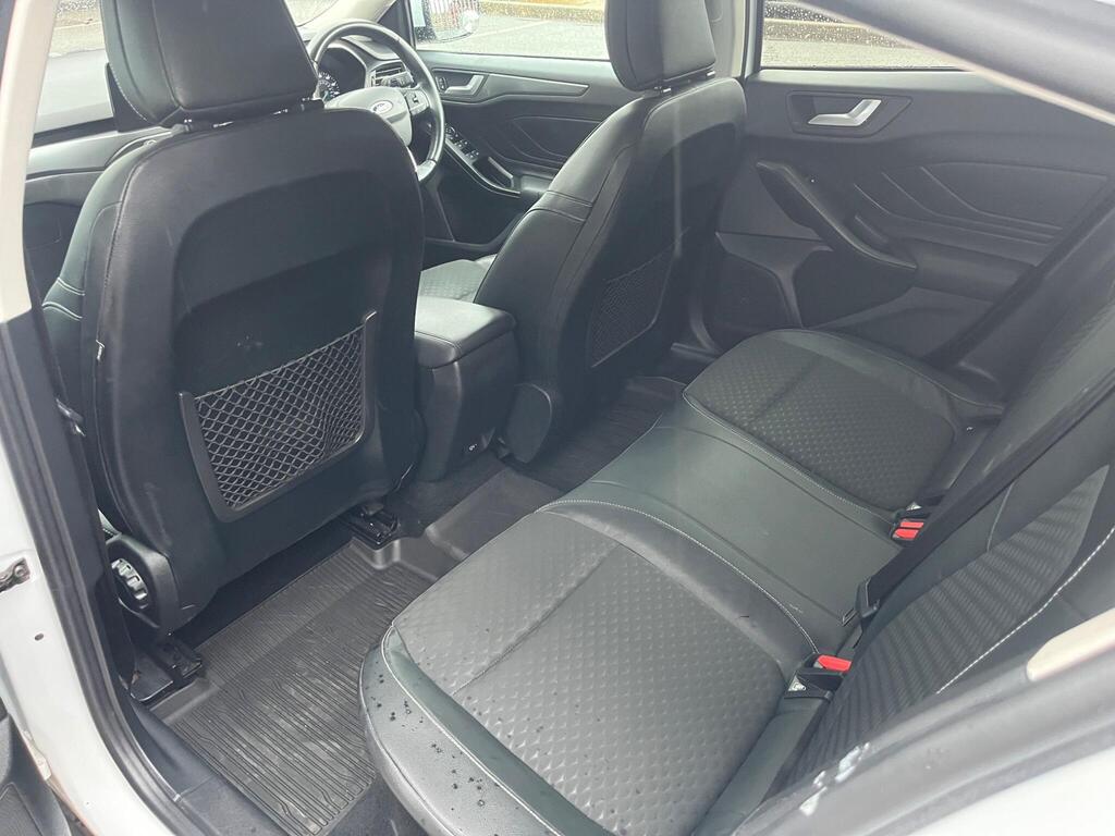 Ford Focus 53