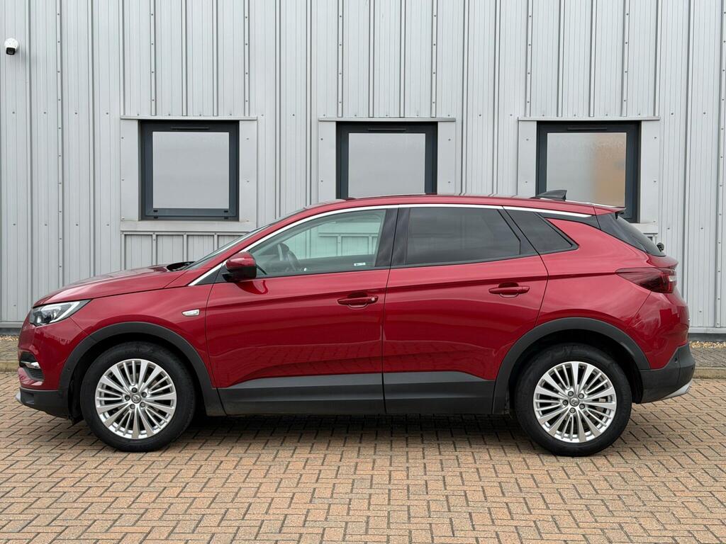 Vauxhall Grandland X 12
