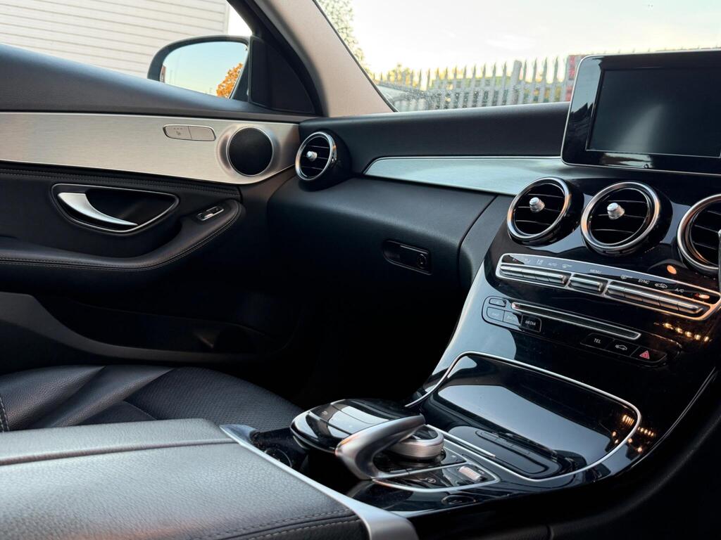 Mercedes-Benz C Class 22