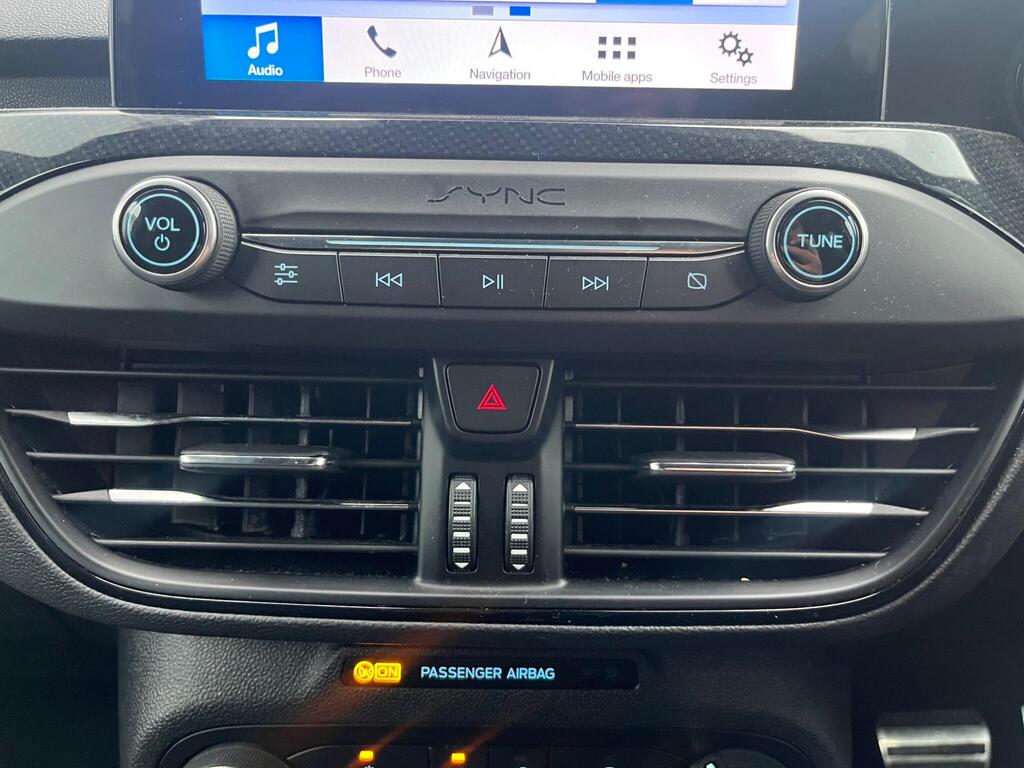 Ford Focus 71