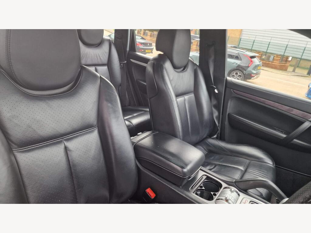 Porsche Cayenne 21