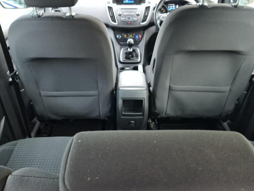 Ford C-Max 16