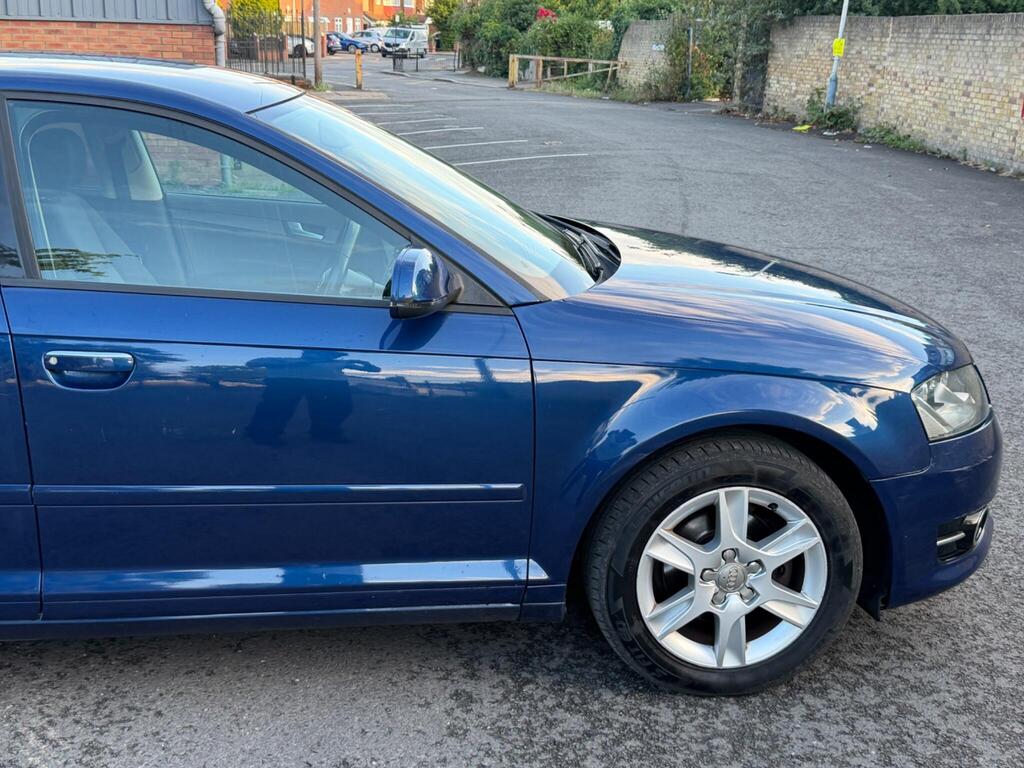 Audi A3 8