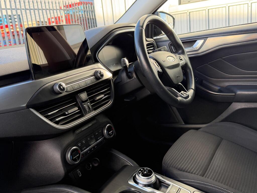 Ford Focus 23