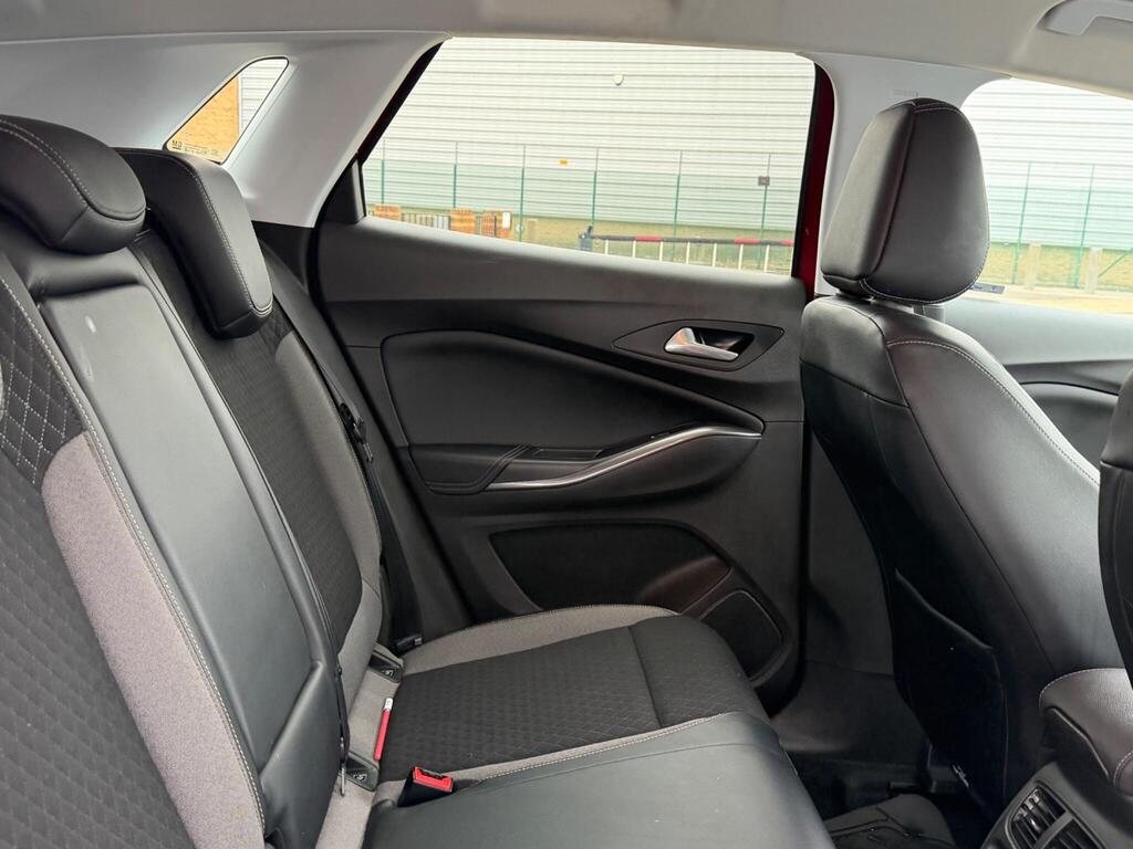 Vauxhall Grandland X 26