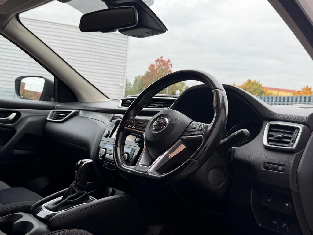 Nissan Qashqai 24