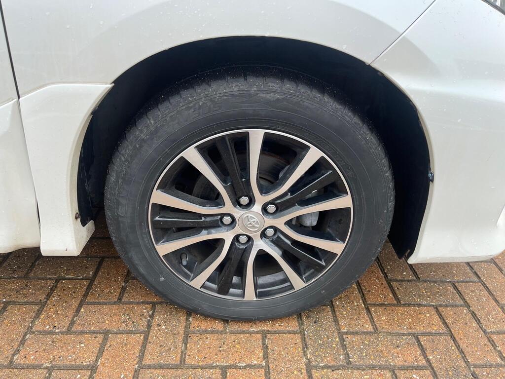 Toyota Estima 51