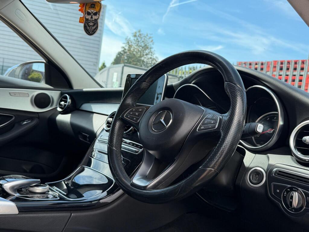Mercedes-Benz C Class 17
