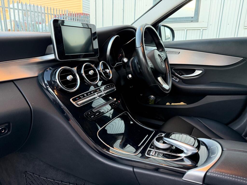 Mercedes-Benz C Class 17