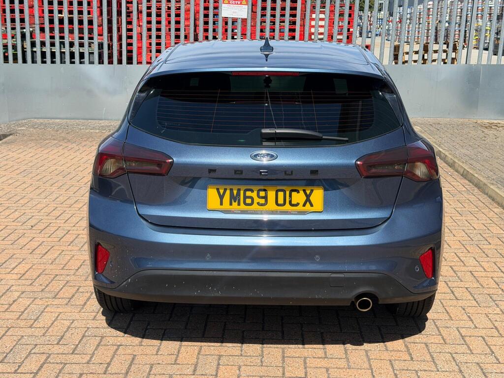 Ford Focus 13