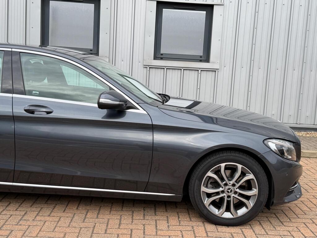Mercedes-Benz C Class 3