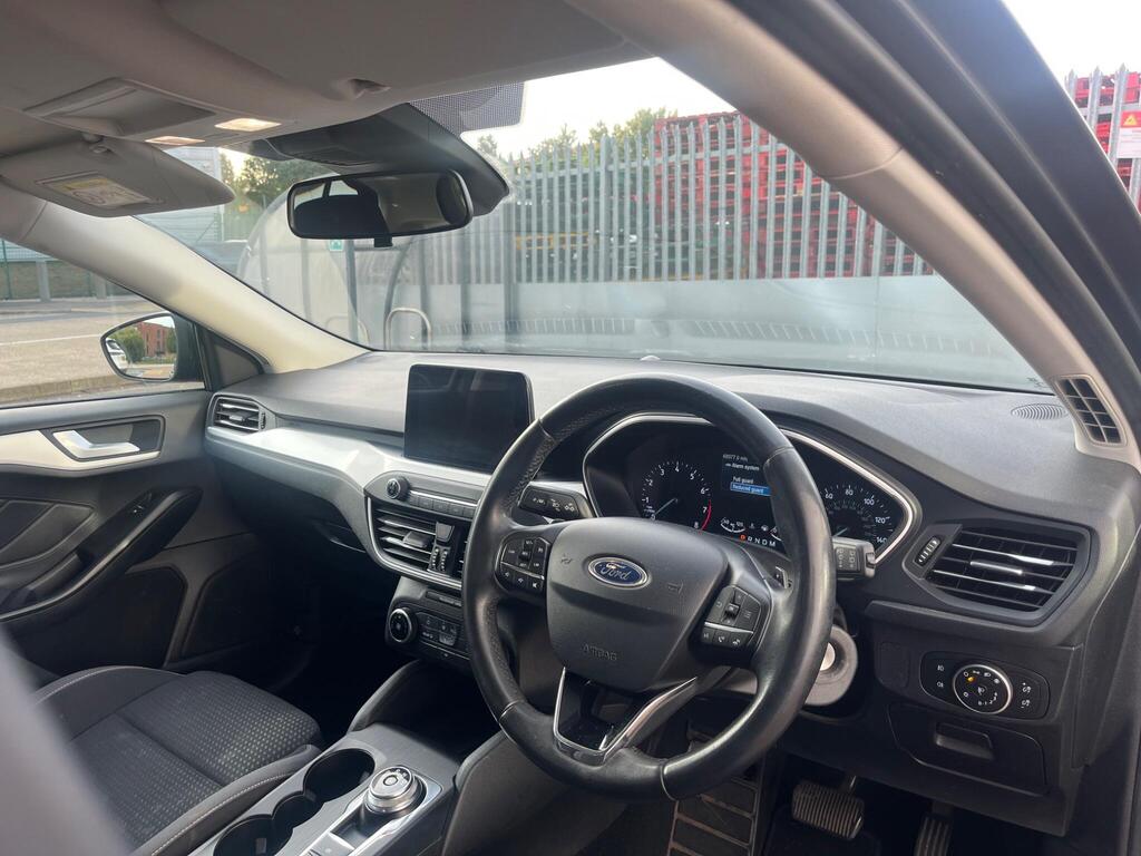Ford Focus 34
