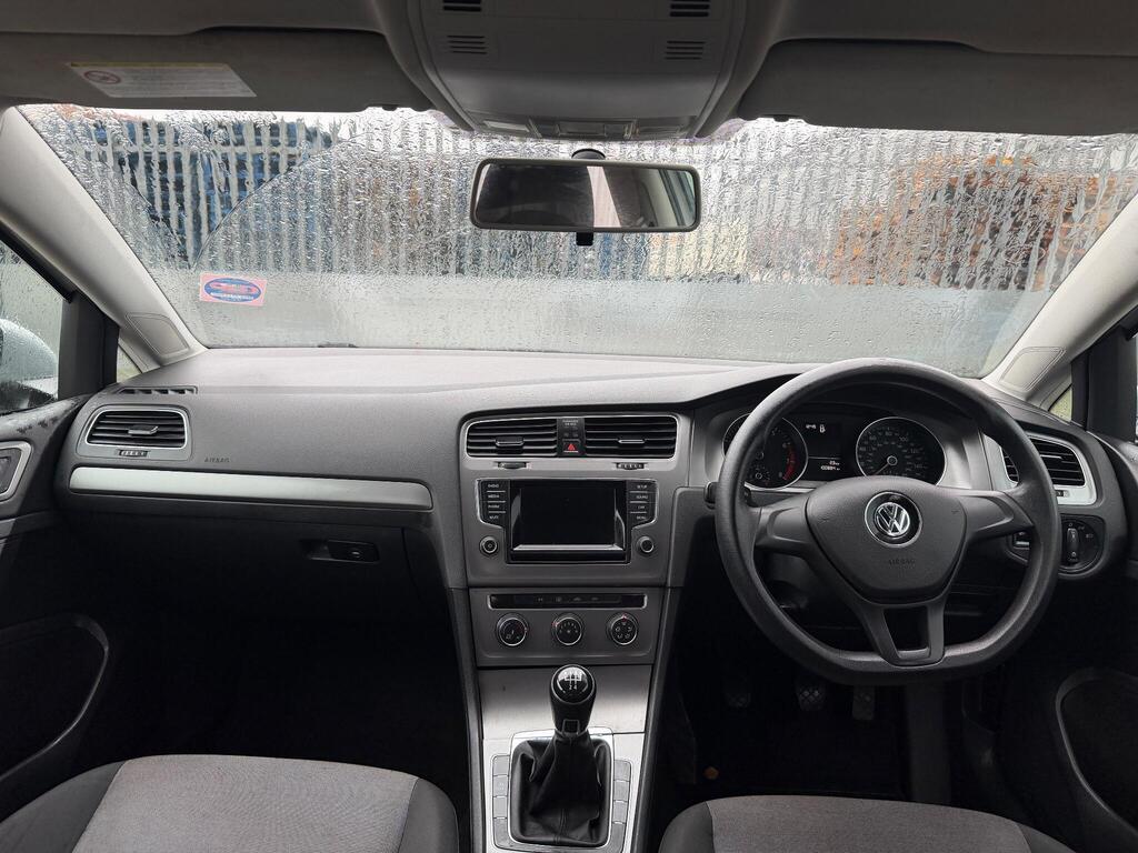 Volkswagen Golf 22