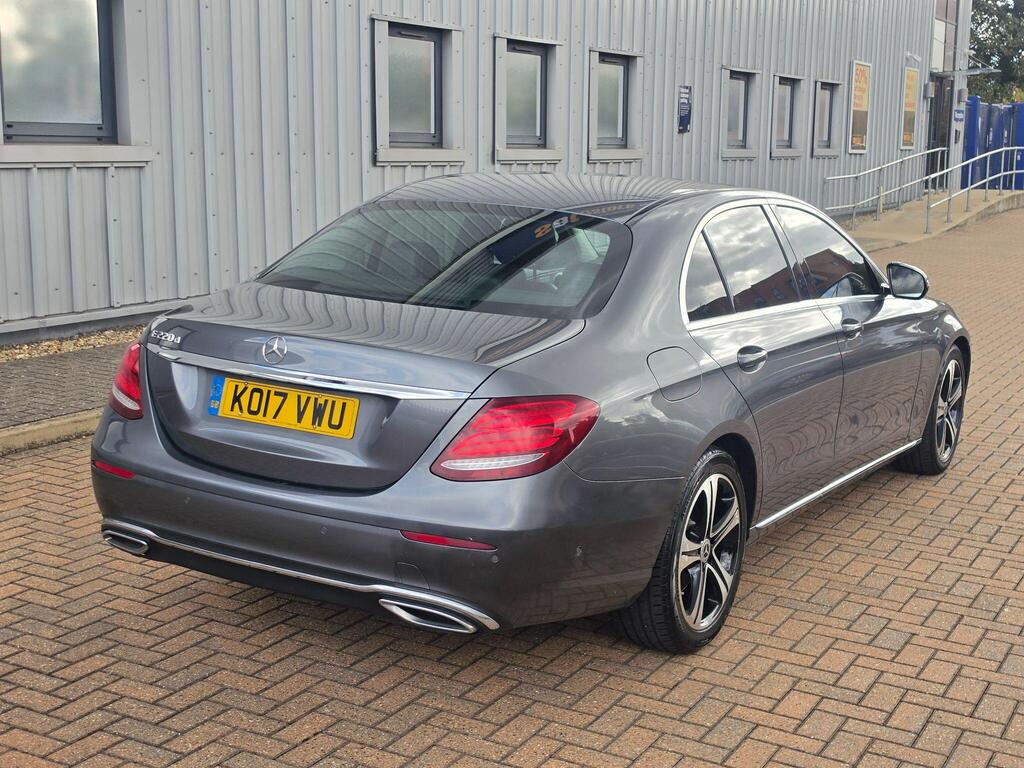 Mercedes-Benz E Class 18