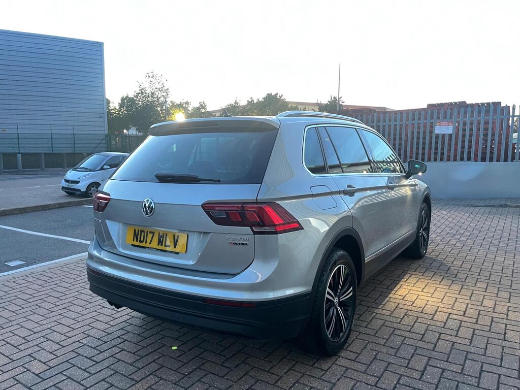 Volkswagen Tiguan 24