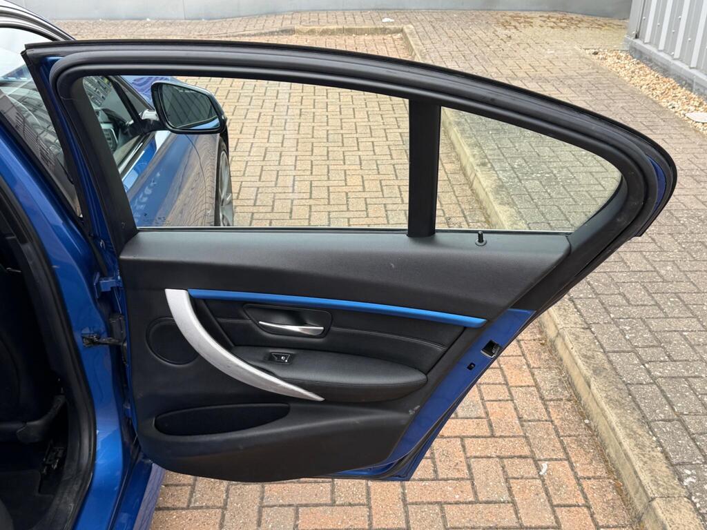 BMW 3 Series 38